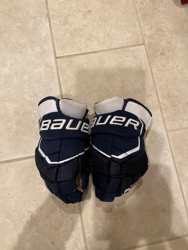 UNH Bauer 14" Pro Stock Supreme 2S Pro Gloves
