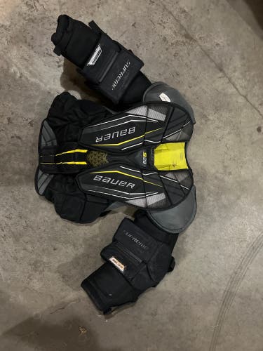 Used Small Bauer S29 Goalie Chest Protector