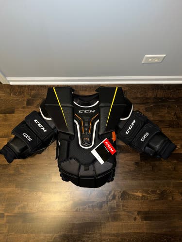 Pro stock CCM axis chest protector medium