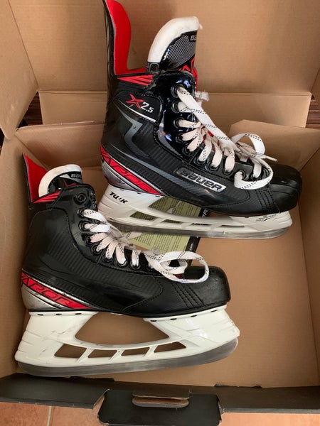Used Bauer Regular Width Size 7 Vapor X2.5 Hockey Skates