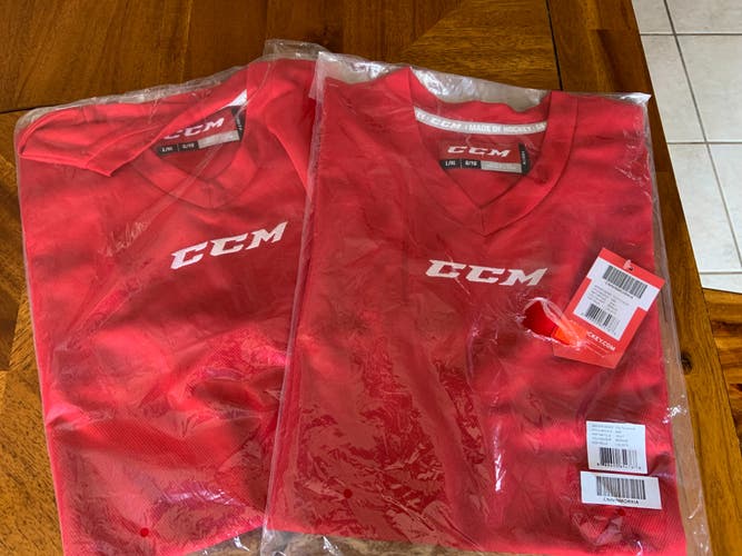 Red Youth Unisex New Large CCM Jersey