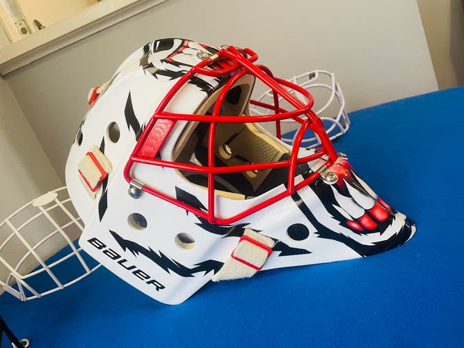 Used Bauer Profile 960XPM Small-medium Goalie Mask