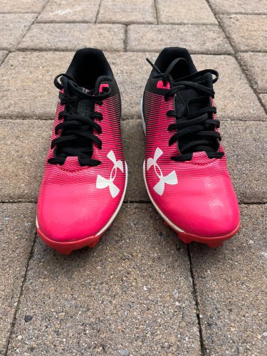 Pink Kid's Molded Cleats Under Armour Size 2.5