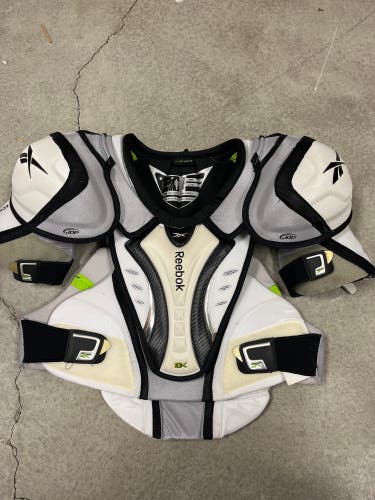 Senior Large Reebok  10K Shoulder Pads