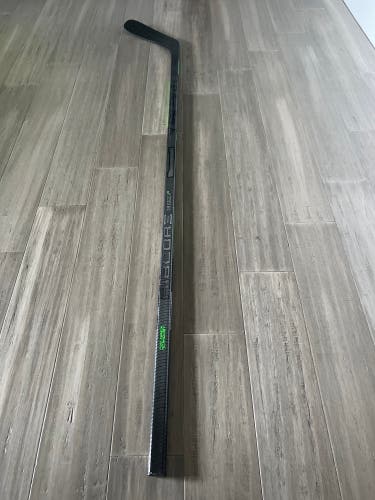 NEW Senior Left Hand P29 Pro Stock Trigger 6 Hockey Stick