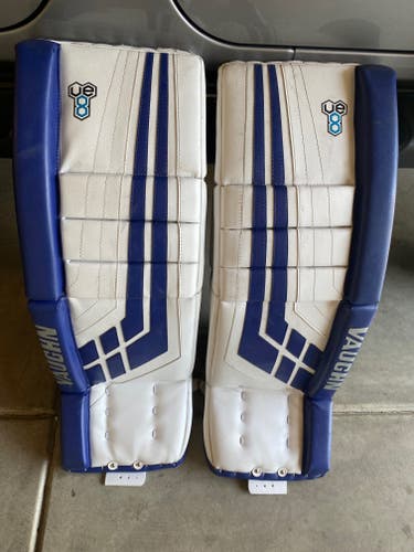 33+2 Vaughn Velocity VE8 Goalie Leg Pads