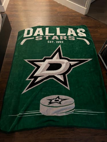 Used Dallas Stars Bauer blanket