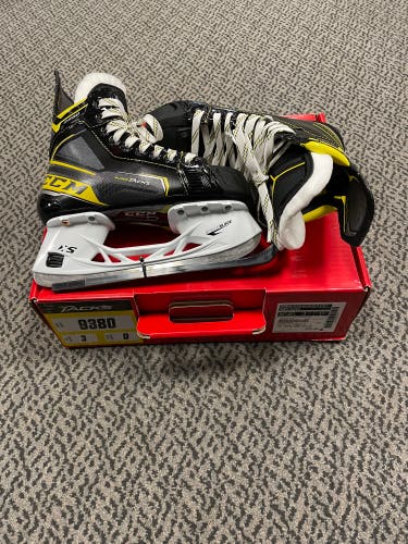 CCM Tacks 9380 size 3 D width skate