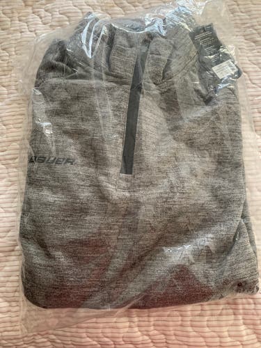 Bauer 1/2 zip Size Xl