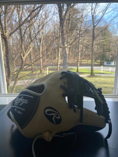 Rawlings PROR204-2CNW Heart of The Hide R2G Series Baseball Glove 11.5"