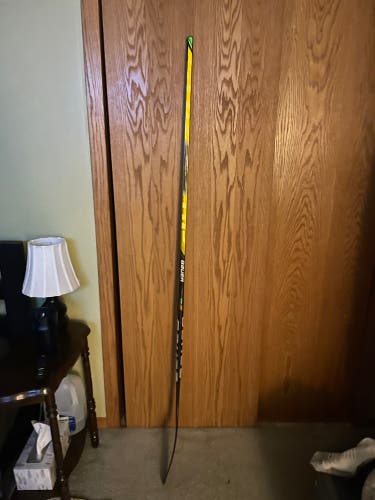 Bauer Supreme UltraSonic P88, 87 Flex, Left Stick