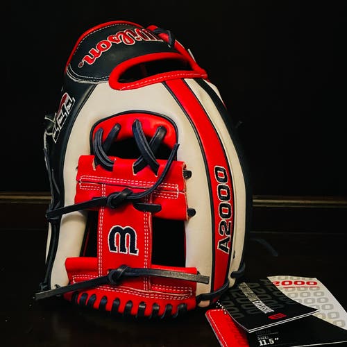 New Wilson A2000 USA Exclusive 11.5" Baseball Glove - FREE SHIPPING