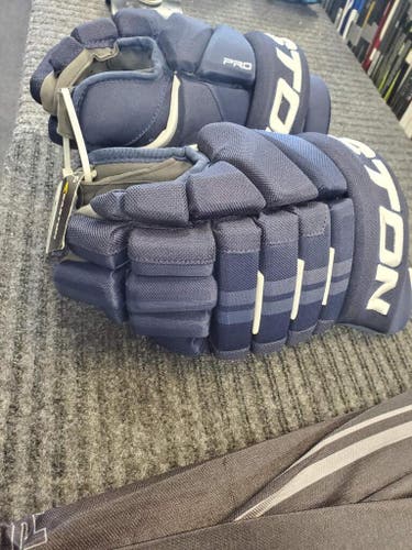 New Navy Easton 14" Pro 4 Roll Gloves
