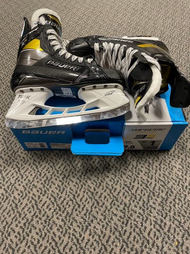 Bauer Supreme 3S Pro size 7 Fit 1 hockey skate