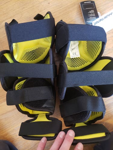 New Bauer Supreme Knee Guards