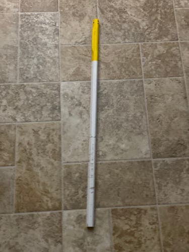 Used StringKing Composite Pro Faceoff Shaft