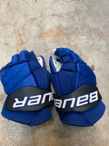 Bauer 15" Vapor Pro Team Gloves