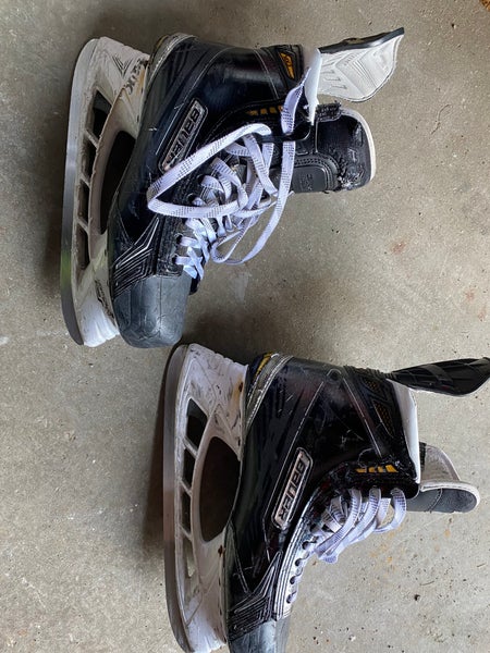 Used Bauer Regular Width Size 7.5 Supreme MX3 Hockey Skates