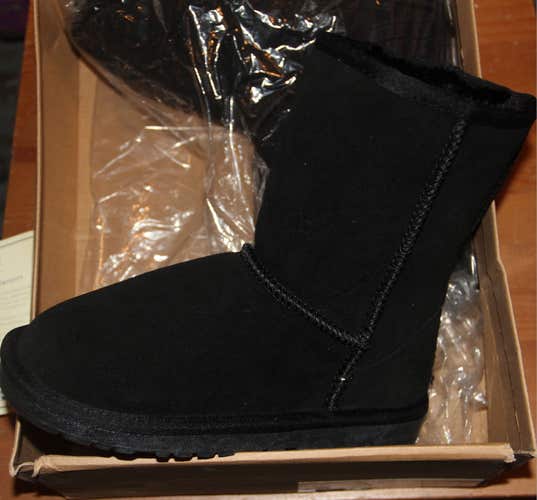 UGGs Classic short size US 5