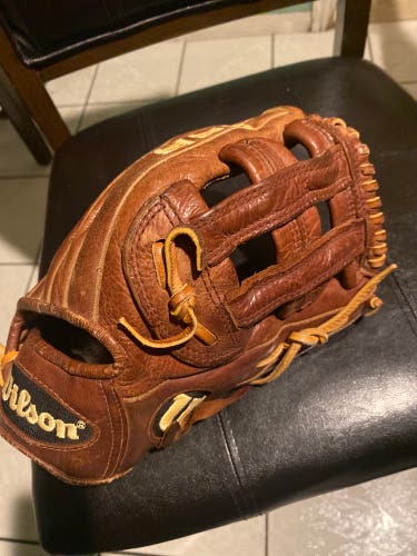 Wilson a1500 bbdw5 11 3/4 Yak