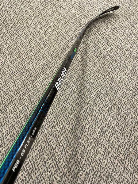 Bauer Nexus Geo P28 curve 65 flex left hand stick