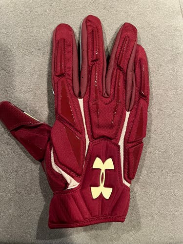 Red Adult Large Under Armour Highlight Gloves