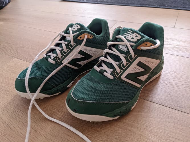 Green Used Adult Men's Size 6.5 (Women's 7.5) Turf Cleats New Balance 3000v4