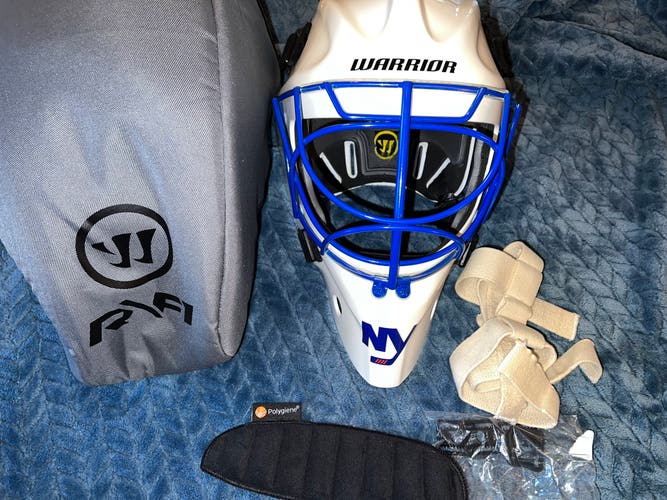 Warrior R/F1 SR+ Goalie Mask