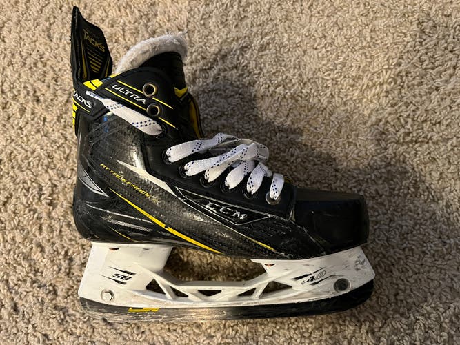 Used CCM Regular Width  Size 4.5 Ultra Tacks Hockey Skates