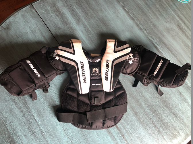 Used Bauer Youth L/XL Prodigy 2.0 Goalie Chest and Arm Protector