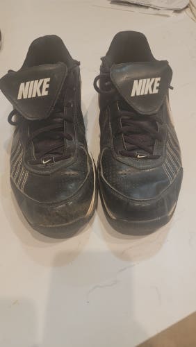 Black Used Adult Men's Size 10 (Women's 11) Turf Cleats Nike Low Cut Air Diamond