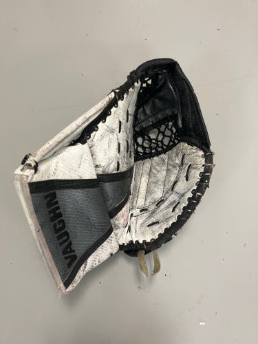 Used Regular Velocity V4 Glove