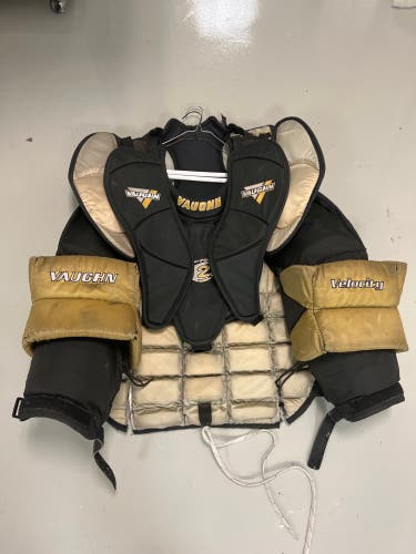 Used XL Vaughn  Velocity V2 7000 Goalie Chest Protector