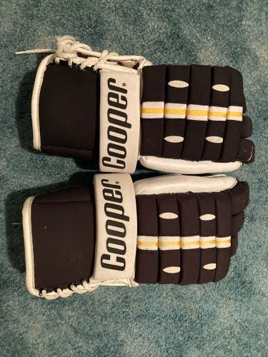 Cooper hockey gloves vintage
