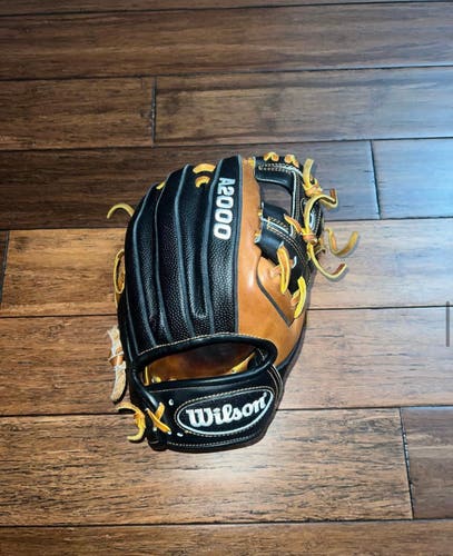 Infield 11.25" A2000 Baseball Glove