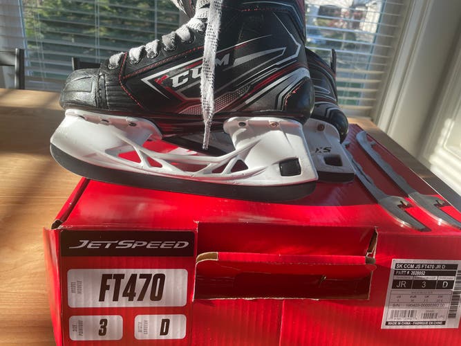 CCM JetSpeed FT470 Skates Size 3