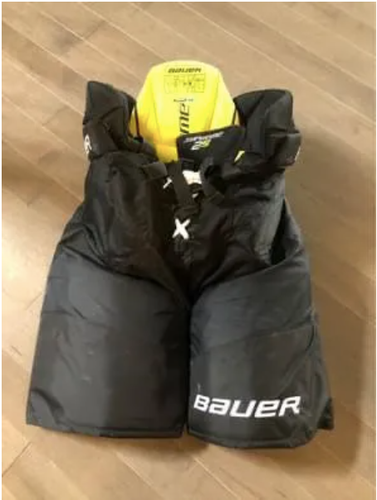 Black Used Medium Bauer Supreme 2S Hockey Pants