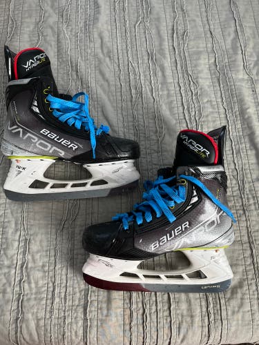 Bauer Vapor Hyperlite Hockey Skates
