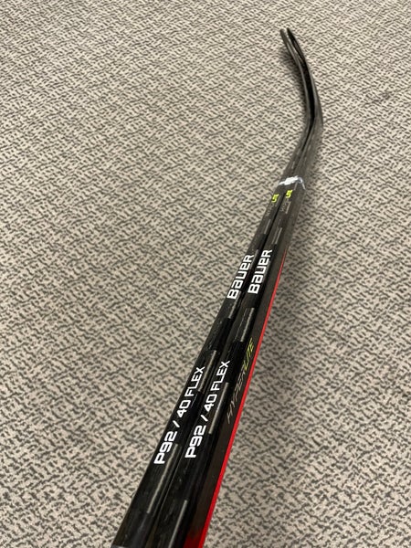 Bauer 2-PACK Vapor Hyperlite 40 Flex P92 curve right hand sticks