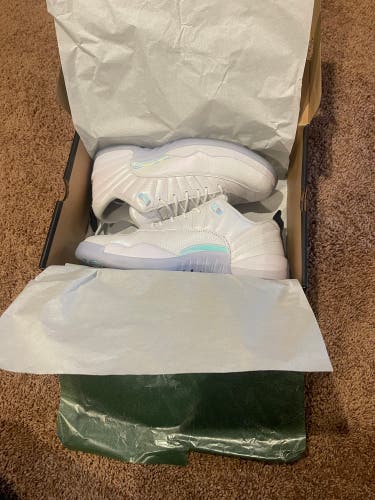Jordan 12 Low Easter 2021 - Size 9.5