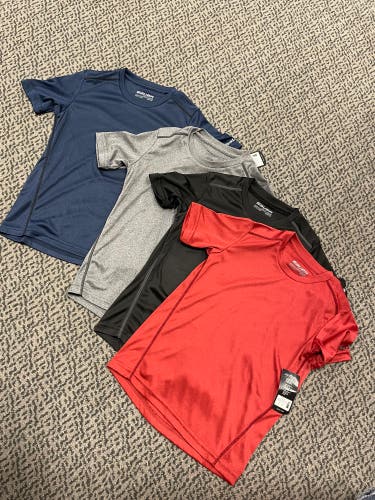 Bauer 4-PACK Vapor Team Youth XS tee shirts