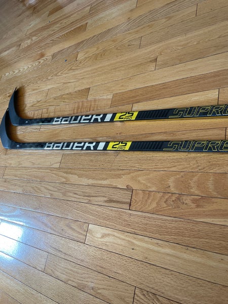 New 2-Pack Sr LH P92 Pro Stock Supreme 2S Pro Hockey Stick