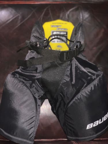 Youth Small Bauer Supreme S170 Hockey Pants