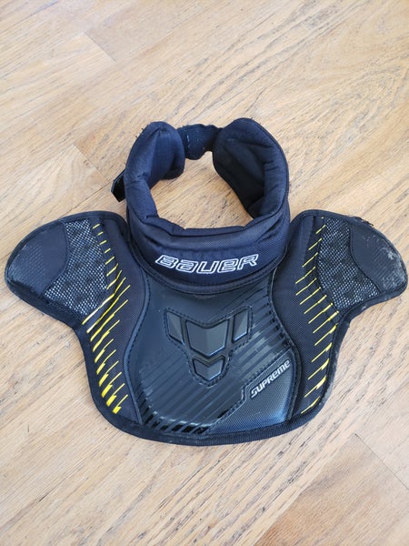 Used Bauer Bauer Jr. Goalie Neck Protector