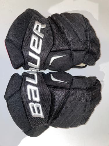 Used Bauer 14" Vapor APX2 Pro Gloves