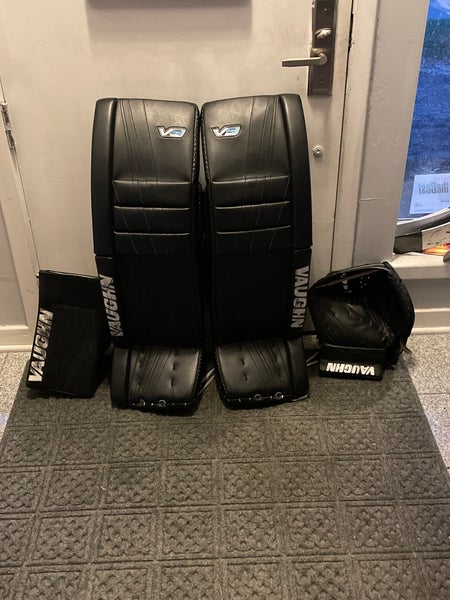 36" Regular V9 Goalie Full Set