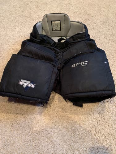 Vaughn Epic 8000 Senior Goalie Pants - Size Small