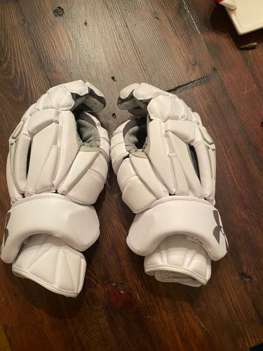 Used Player's Under Armour 12" Command Pro 2 Lacrosse Gloves
