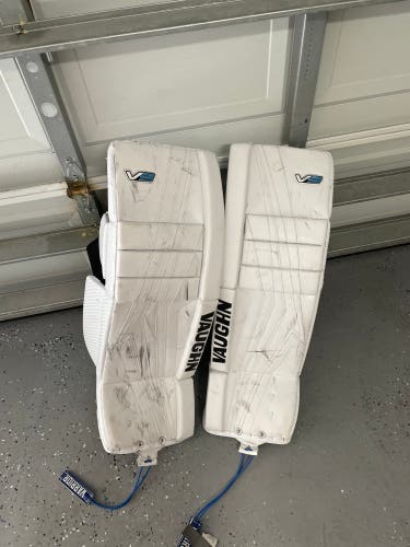 Used 33" Vaughn  Velocity V9 Goalie Leg Pads