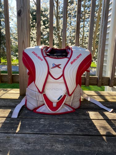 Used Small Bauer  Vapor 1X Goalie Chest Protector
